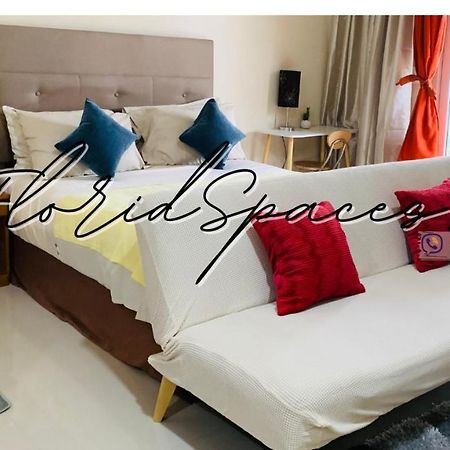One Palm Tree Villas Condominium - Studio 2Nd Fl With Balcony - Across Terminal 3 Airport Pasay Exterior photo